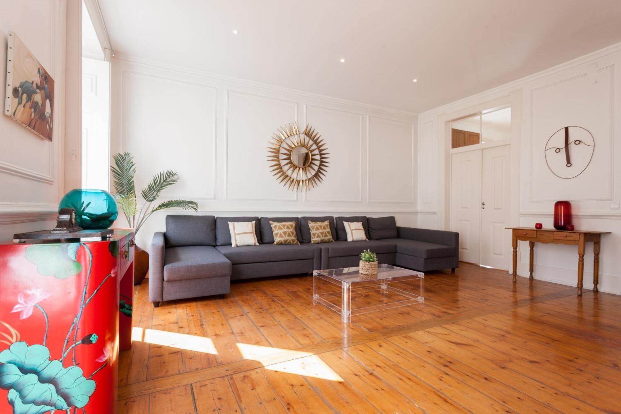 Tejo Vintage Three-Bedroom Apartment - By Lu Holidays ลิสบอน ภายนอก รูปภาพ